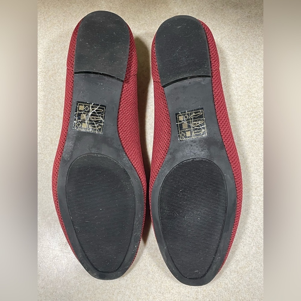 Slip-On Knit Flats in Wine - Picture 9 of 11